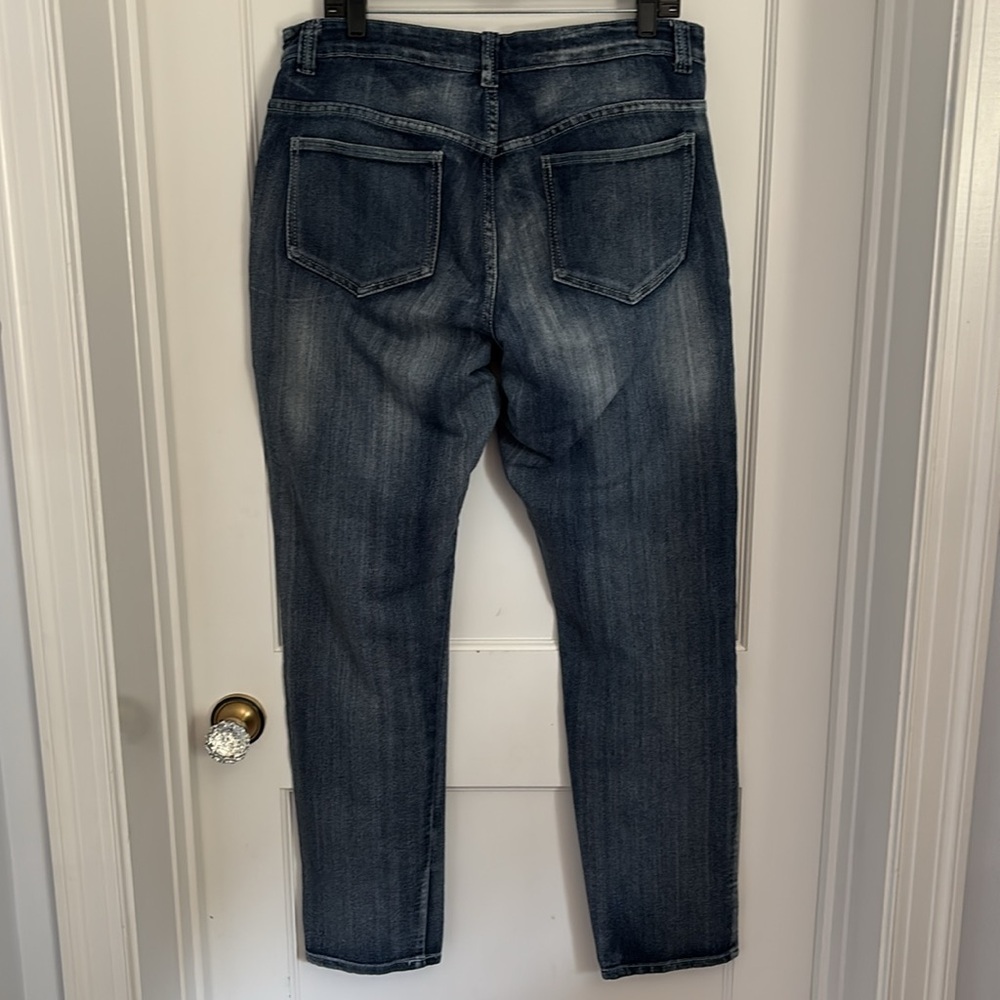 Ashley Stewart Western / Aztec embroidered intentionally weathered jeans - Picture 7 of 16